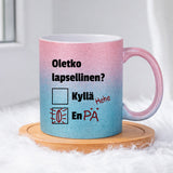 Oletko lapsellinen Kyllä - En (0260) | Glittermuki 330ml