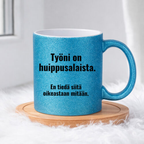 Työni on huippusalaista (0176) | Glittermuki 330ml - Image 5